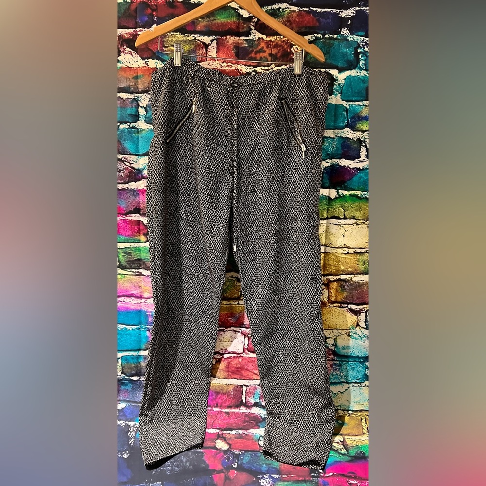 Jumpsuit - Picture 3 of 5